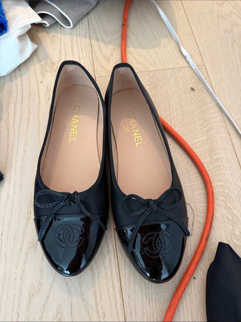Two tone flat